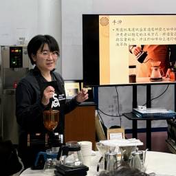 蔡念慈 講師